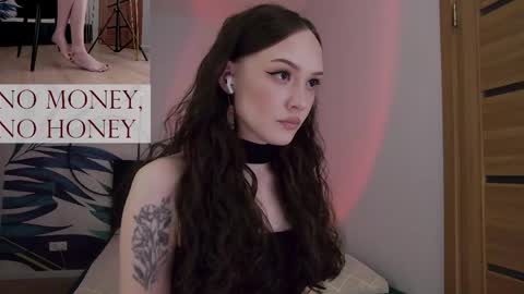 Goddess Sirena online show from April 2026 10:33:01 PM