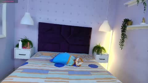 sirenyrouss online show from May 2026 03:36:02 AM