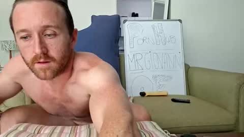 Snapshot of sirgiovanni chatting on November 2025 09:57:01 AM Giovanni online show from November 2025 09:57:01 AM