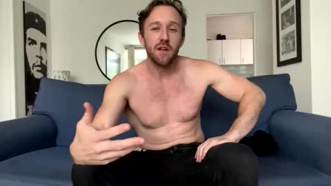 Snapshot of sirgiovanni chatting on May 2026 10:54:01 AM Giovanni online show from May 2026 10:54:01 AM