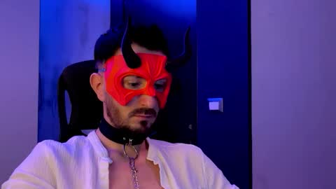 Sir Max online show from November 2025 12:23:01 AM