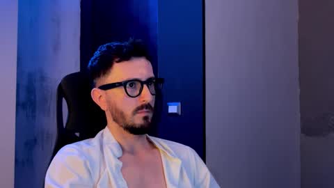 Sir Max online show from November 2025 05:47:01 PM