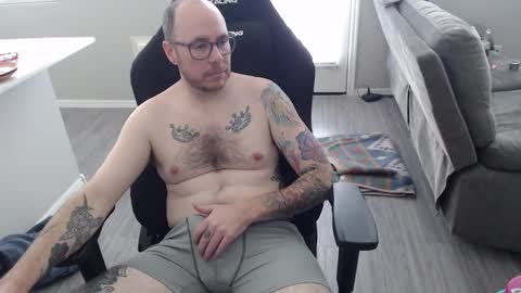 Snapshot of sirscotty831 chatting on December 2024 08:07:02 PM Sir Scotty online show from December 2024 08:07:02 PM