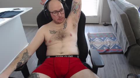 Snapshot of sirscotty831 chatting on February 2025 12:10:02 AM Sir Scotty online show from February 2025 12:10:02 AM