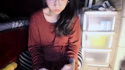 julila online show from September 2025 04:45:01 PM