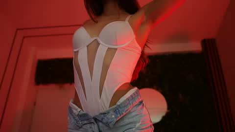 Dee online show from May 2026 07:42:02 PM