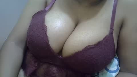 Snapshot of sisibrown97 chatting on September 2025 09:31:02 AM brown online show from September 2025 09:31:02 AM