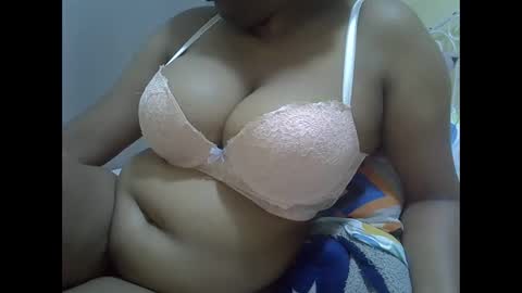 Snapshot of sisibrown97 chatting on January 2026 04:40:01 AM brown online show from January 2026 04:40:01 AM