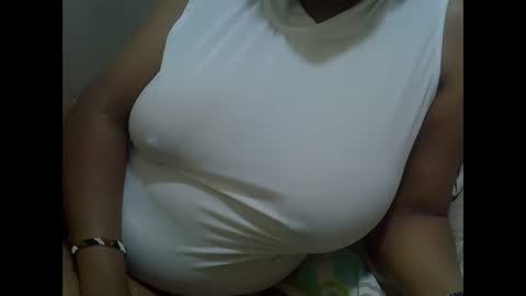 Snapshot of sisibrown97 chatting on March 2026 10:35:02 PM brown online show from March 2026 10:35:02 PM