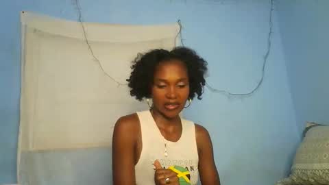 Snapshot of sissi0325 chatting on February 2026 06:45:01 PM Sissi0325 online show from February 2026 06:45:01 PM