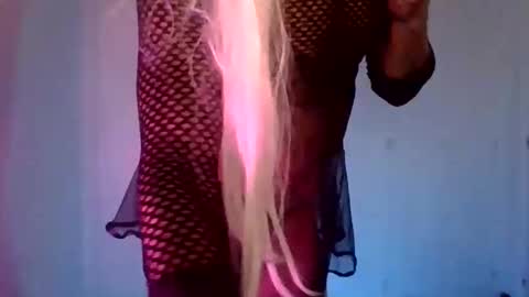 Snapshot of sissy_fit chatting on January 2026 12:26:02 AM Mica online show from January 2026 12:26:02 AM