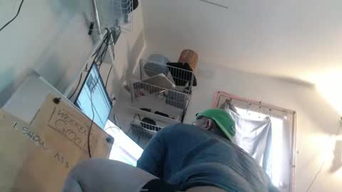 RESPONDS WELL TO ... online show from October 2025 12:35:02 AM