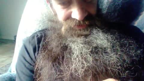 Snapshot of sitonmybeardxxx chatting on May 2026 07:34:01 PM sitonmybeardxxx online show from May 2026 07:34:01 PM