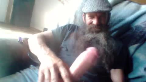sitonmybeardxxx online show from June 2026 11:22:02 PM