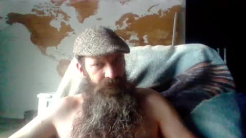 sitonmybeardxxx online show from June 2026 07:28:01 PM