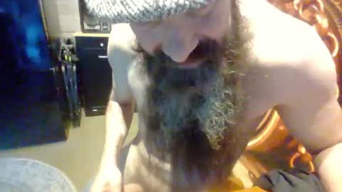 sitonmybeardxxx online show from July 2026 02:36:01 PM