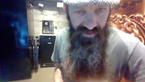 sitonmybeardxxx online show from July 2026 05:53:02 PM