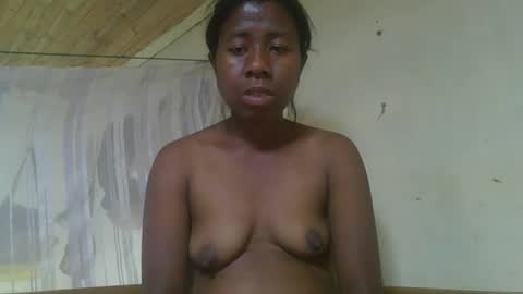 Snapshot of sitraka93 chatting on October 2025 05:02:02 PM Sitraka online show from October 2025 05:02:02 PM