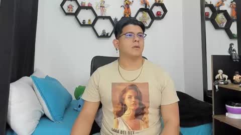 Snapshot of siul_bigcock chatting on February 2025 01:21:01 AM Siul Thompson online show from February 2025 01:21:01 AM