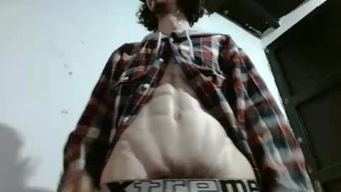 Snapshot of sk8sir chatting on May 2026 02:37:01 PM sk8sir online show from May 2026 02:37:01 PM