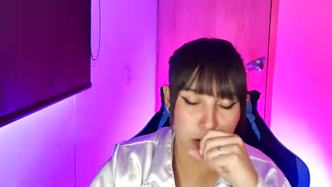 Snapshot of skarlet_adams chatting on April 2026 09:50:01 PM Alice online show from April 2026 09:50:01 PM