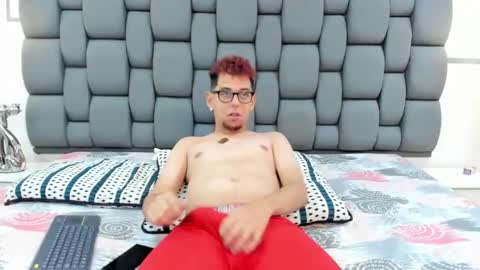 skarletruiz online show from September 2025 03:12:01 PM