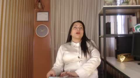skarlettbarnes online show from June 2026 12:19:01 PM