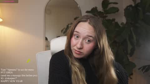 Im Scarlett  ONLINE  5pm-10pm NYC time  online show from January 2025 03:17:02 AM