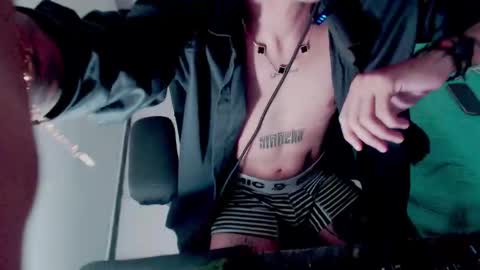 king online show from November 2025 04:56:01 AM