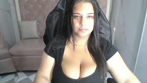 Skarlet online show from February 2026 12:26:01 PM