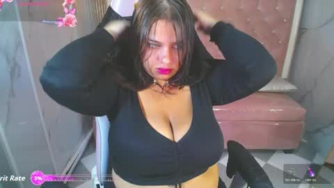 Snapshot of skeler_lovd_b chatting on May 2026 12:33:02 PM Skarlet online show from May 2026 12:33:02 PM