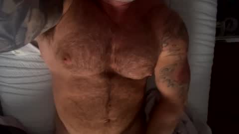 Snapshot of skimaskedbeef chatting on December 2024 10:22:01 AM BEEF online show from December 2024 10:22:01 AM