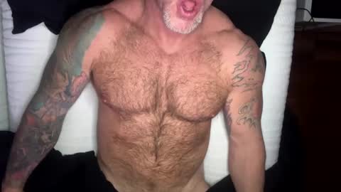 Snapshot of skimaskedbeef chatting on January 2025 09:34:01 AM BEEF online show from January 2025 09:34:01 AM