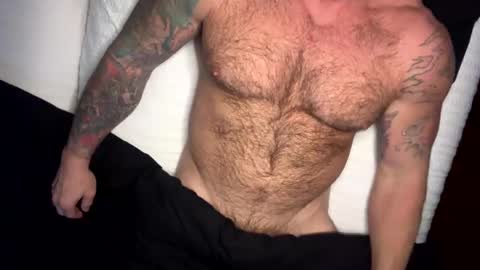 Snapshot of skimaskedbeef chatting on January 2025 01:23:01 AM BEEF online show from January 2025 01:23:01 AM