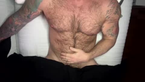 Snapshot of skimaskedbeef chatting on February 2025 09:36:02 AM BEEF online show from February 2025 09:36:02 AM