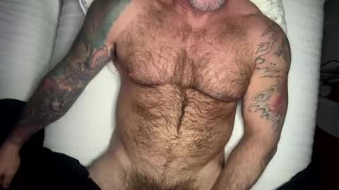 Snapshot of skimaskedbeef chatting on February 2025 09:46:02 AM BEEF online show from February 2025 09:46:02 AM