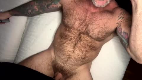 Snapshot of skimaskedbeef chatting on February 2025 06:00:02 PM BEEF online show from February 2025 06:00:02 PM