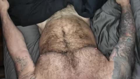 Snapshot of skimaskedbeef chatting on September 2025 10:18:01 AM BEEF online show from September 2025 10:18:01 AM