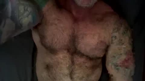 Snapshot of skimaskedbeef chatting on May 2026 09:42:02 PM BEEF online show from May 2026 09:42:02 PM