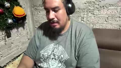 Elias online show from May 2026 01:02:04 AM