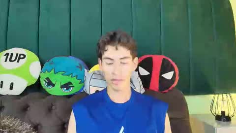 Snapshot of skinny_jean_ chatting on February 2026 07:37:01 PM skinny jean online show from February 2026 07:37:01 PM