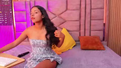 skinny_sarayx online show from July 2026 02:47:02 PM