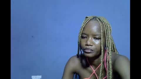 Linda independent model online show from March 2026 06:29:01 PM