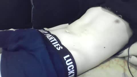 skinnycuteb0y online show from May 2026 07:34:02 PM