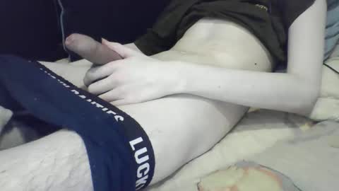 skinnycuteb0y online show from May 2026 05:59:02 AM