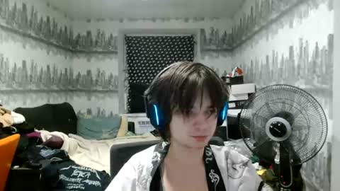 skinnycuteb0y online show from July 2026 01:12:01 AM