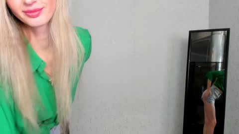 Skinnyladyy online show from February 2025 08:08:01 AM