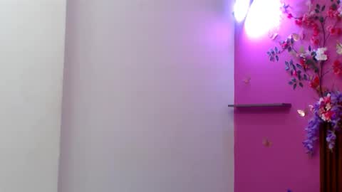 sofia online show from November 2025 01:11:01 PM