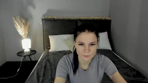 Snapshot of skinyjoy chatting on February 2026 01:59:02 AM Joys online show from February 2026 01:59:02 AM