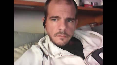 Easy-E online show from October 2025 01:53:02 PM